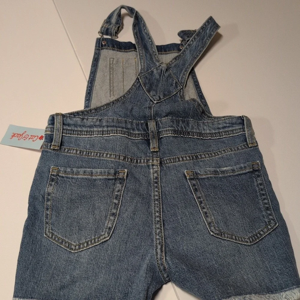 Girls' Destructed Jean Shortalls Cat & Jack Medium‎ Wash Size S 6/7 Distressed
